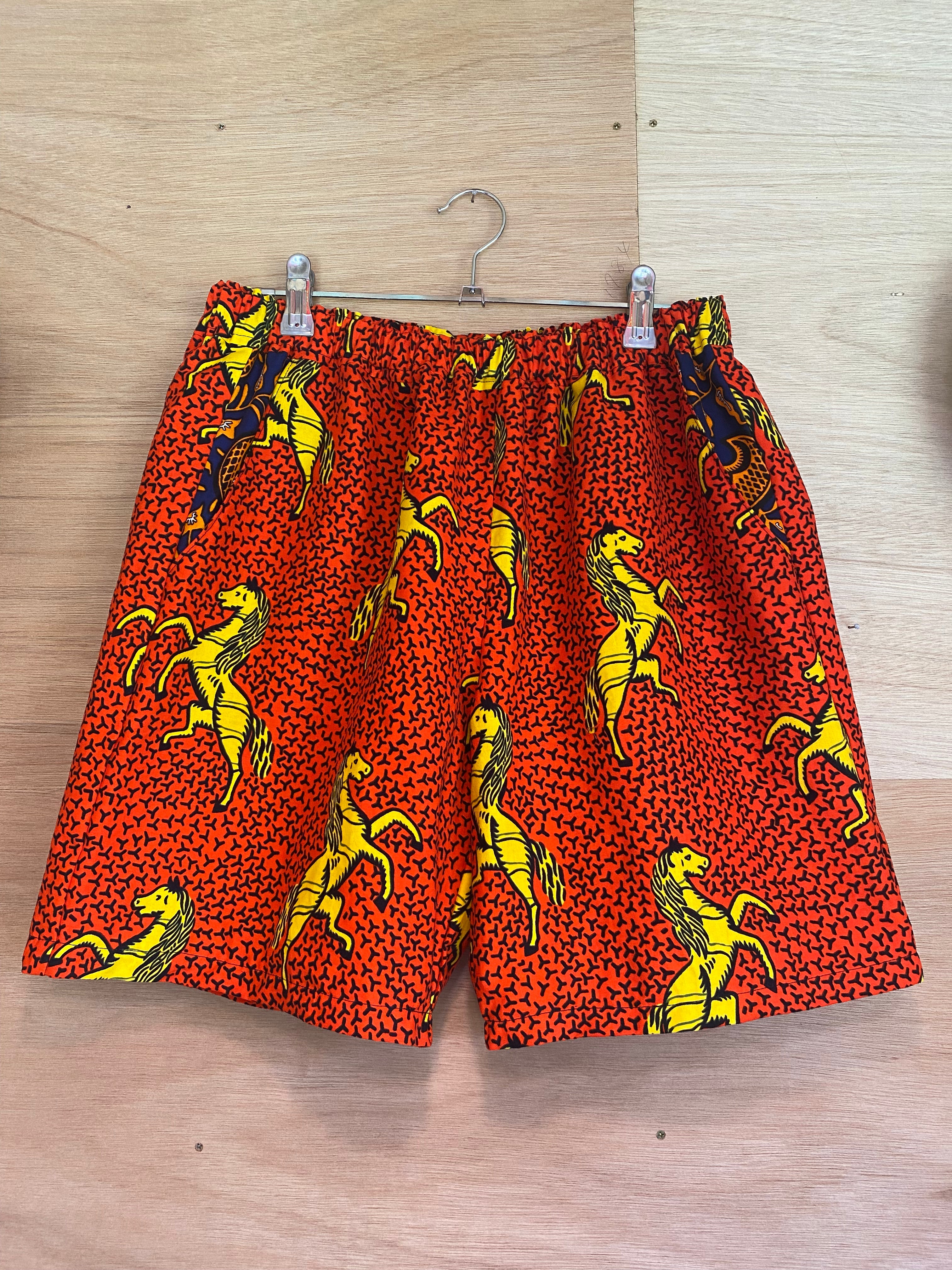 大人用ショートパンツ🐎