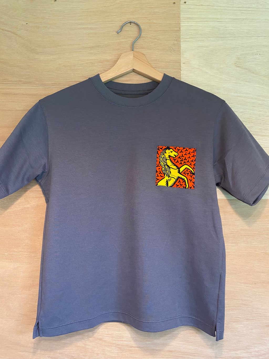 子供用アフリカンポケットTシャツ　グレー140