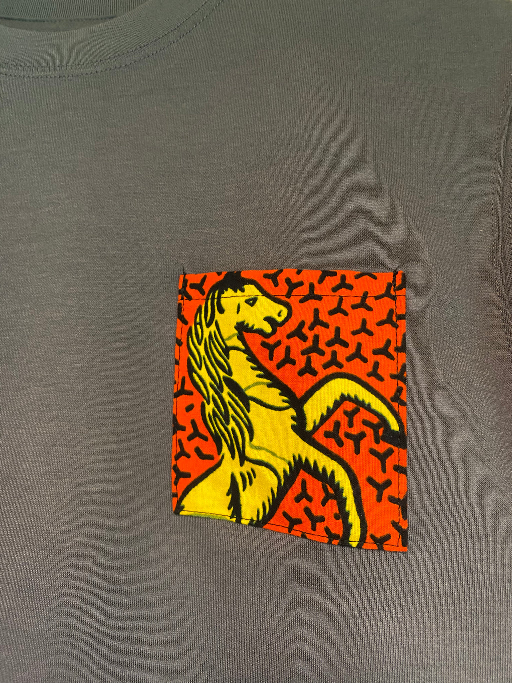 子供用アフリカンポケットTシャツ　グレー140